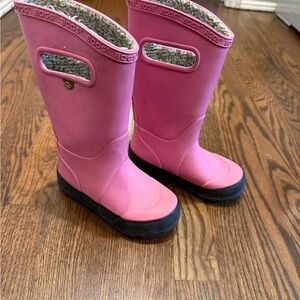 BOGS Kids Pink and Black Rain Boots